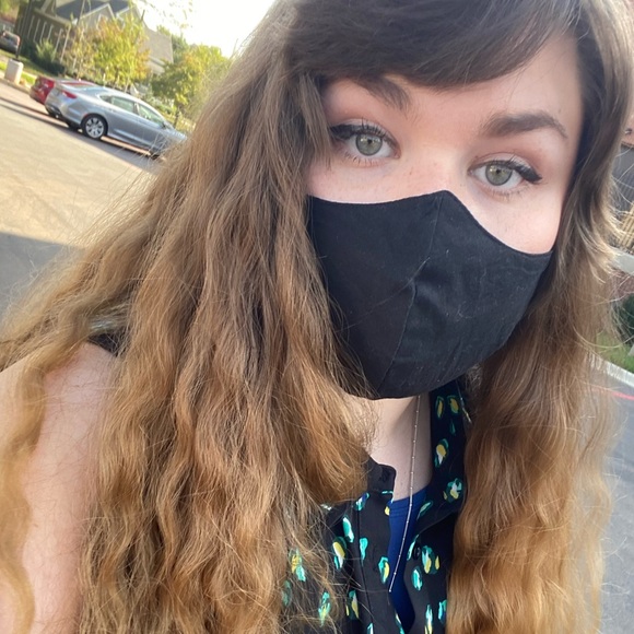 Meet your Posher, Cam - Picture 1 of 1